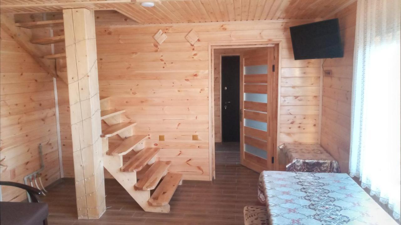Біля Лісу Шале З Двома Спальнями 슬랍스크 외부 사진