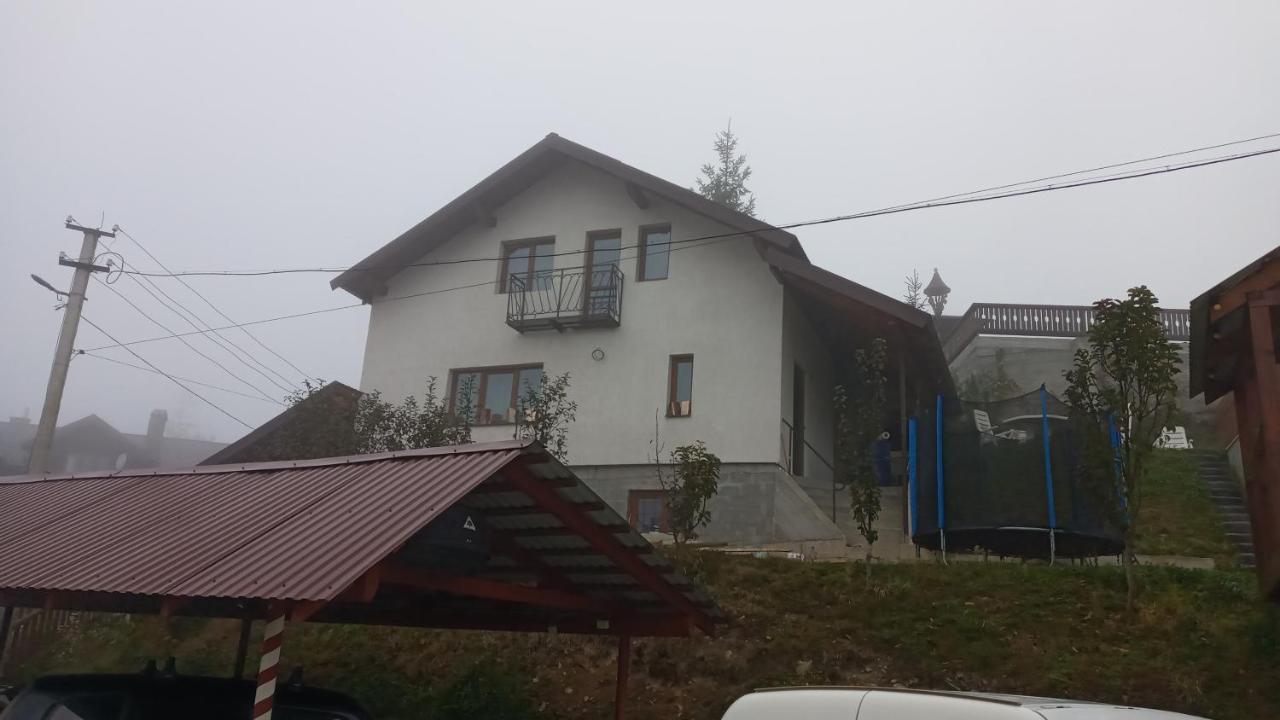 Біля Лісу Шале З Двома Спальнями 슬랍스크 외부 사진